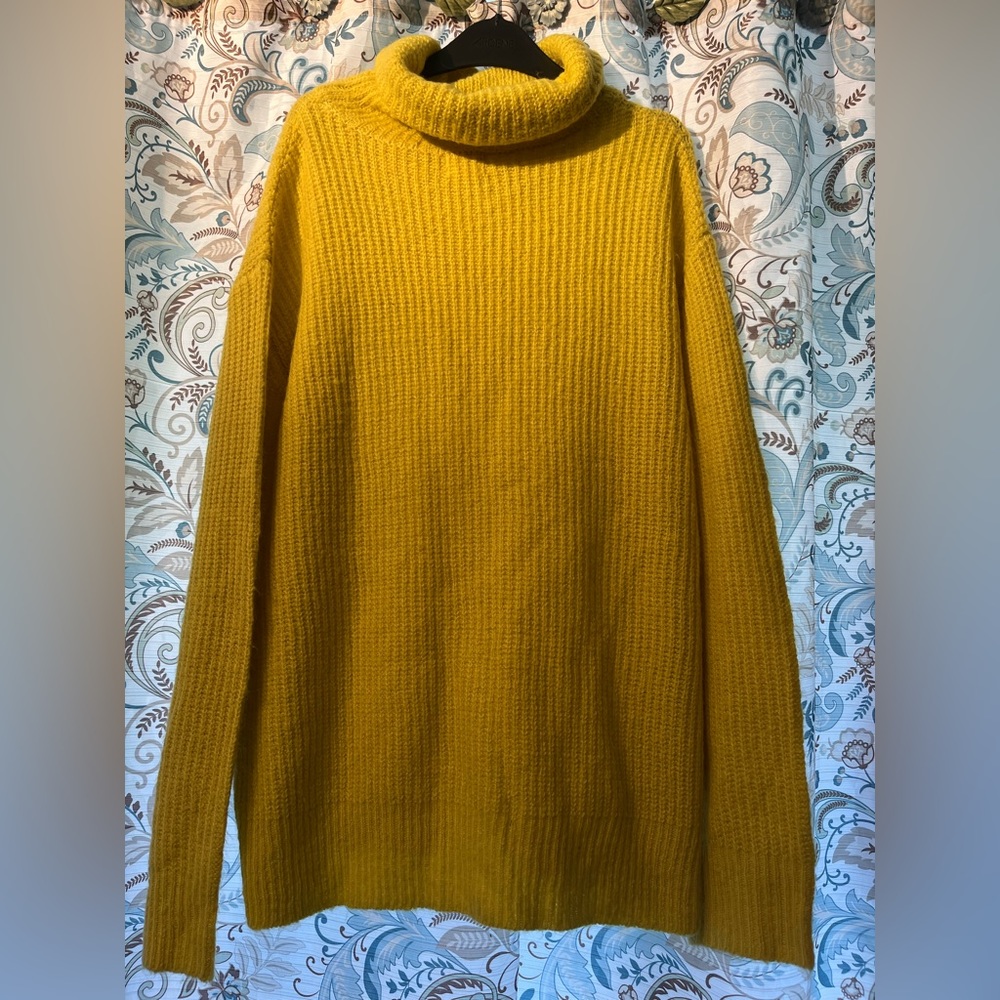 💛 Turtleneck yellow 💛
